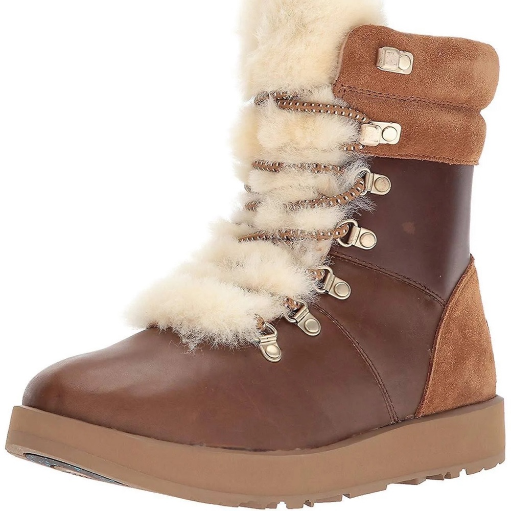 UGG Australia Viki Boots Women’s Size 9.5